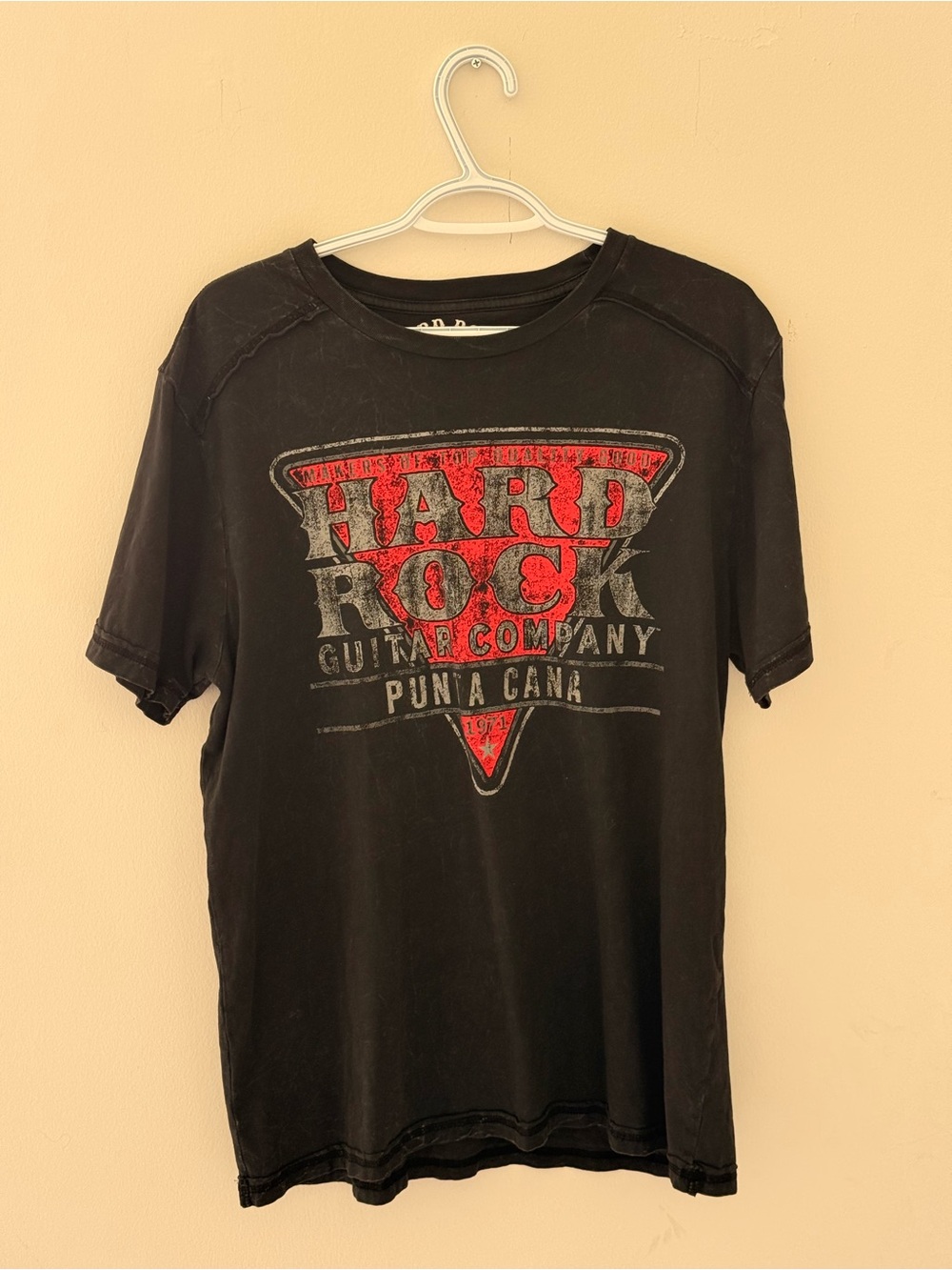 ✨3 for $20 Hard Rock Cafe Black Tee with Red and Gray Logo